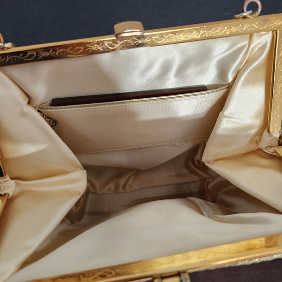 Vintage Gold Purse - Picture 5 of 5